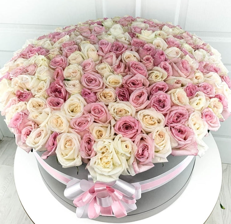 "Heart of Romance: Box with Roses of Two Shades"
