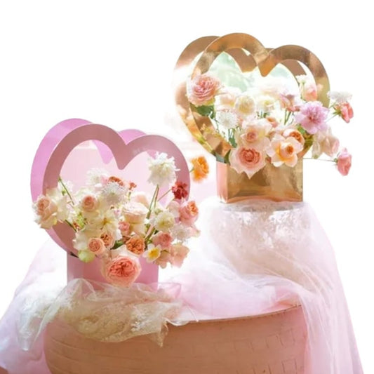 Heartfelt Wedding Flower Composition: 2 Hearts